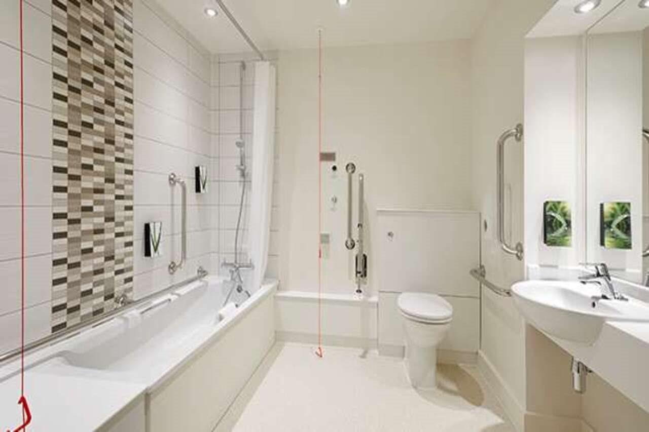 Premier Inn Wirral - هسويل المظهر الخارجي الصورة